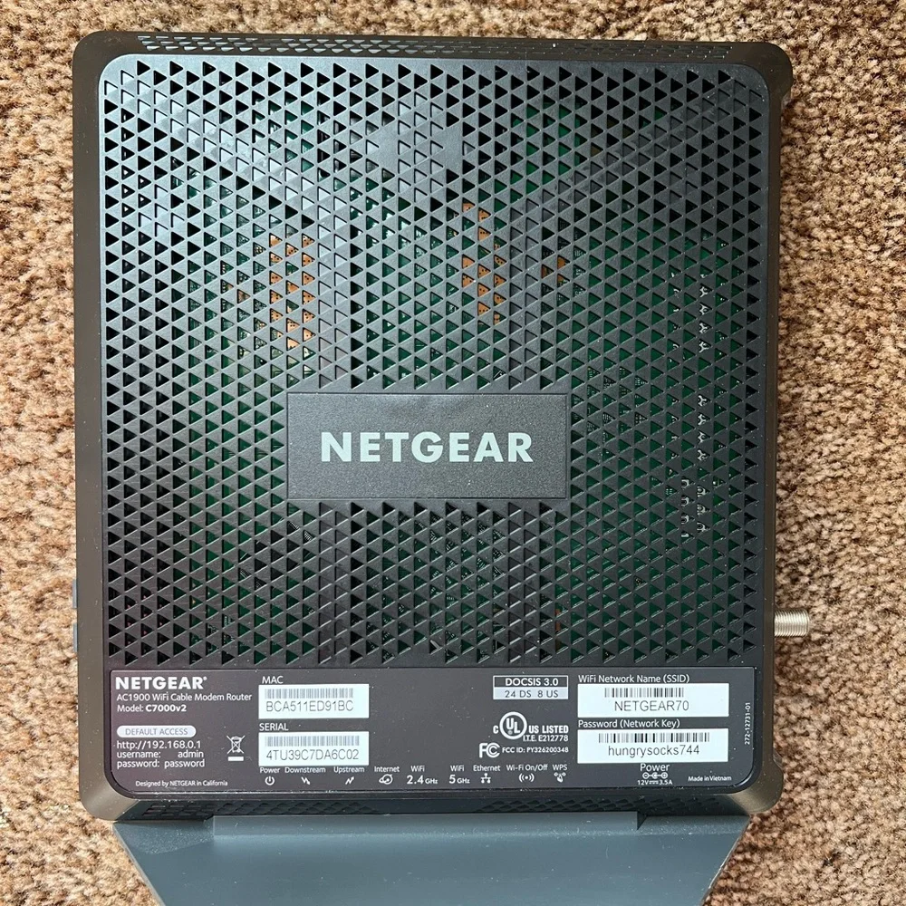 NETGEAR Nighthawk Cable Modem WiFi Router AC1900 Built-In DOCSIS - Picture 8 of 15